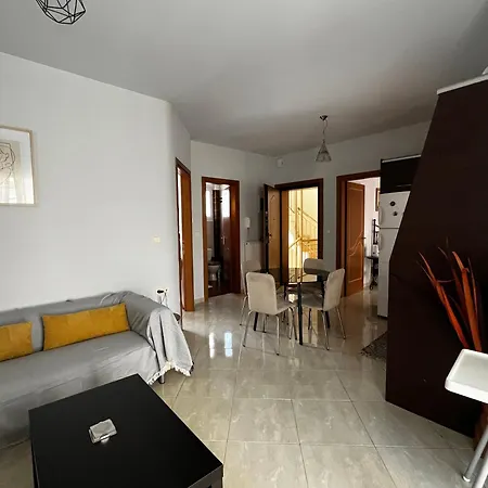 Apartament Comfortable Near The