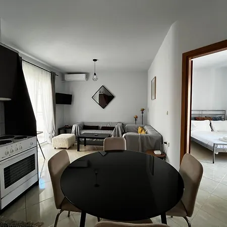 Apartament Comfortable Near The *