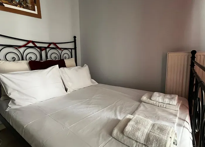 Comfortable Near The Daire