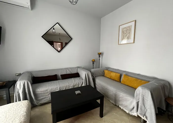 Daire Comfortable Near The