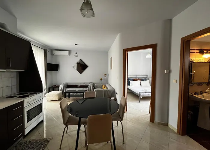 Comfortable Near The * Nea Moudania